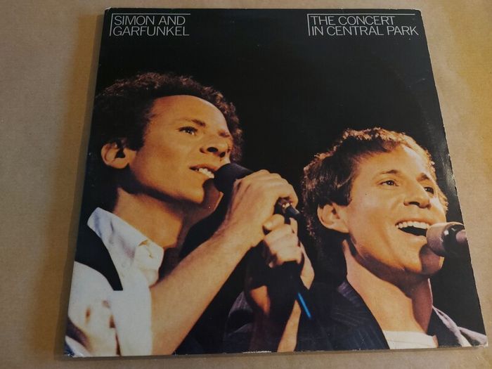 Simon And Garfunkel - The Concert In Central Park - Vinyl Record + Hundreds More