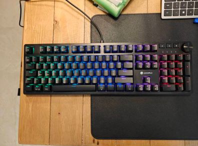 Koorui Mechanical Gaming Keyboard tactile Blue Switch - Used