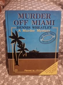Murder Off Miami (A murder mystery) (Hardback)