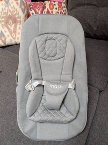 MASH newborn seat