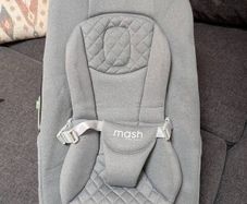 MASH newborn seat