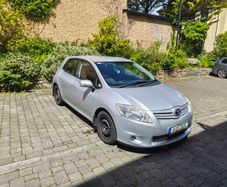 2011 Toyota Auris