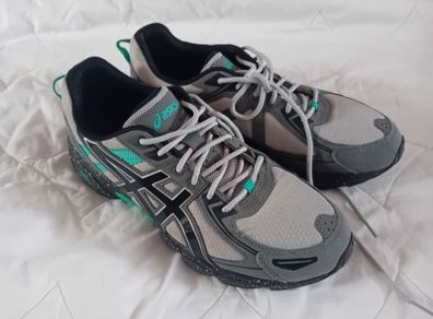 Asics trainers