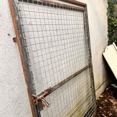 dog run gate