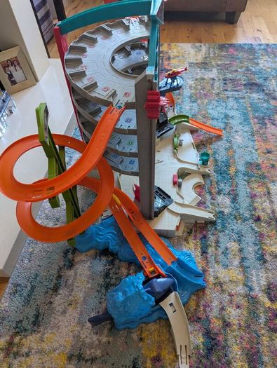 2015 Hotwheels Ultimate Garage Playset