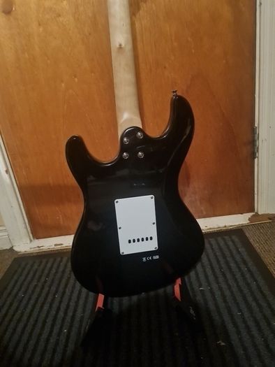 gear 4 music strat