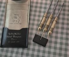 set of vintage Darts