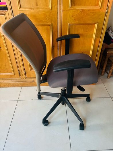 office furniture Clearance stock MESSAGE PICTURE NUMBER FOR PRICE thanks