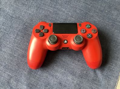 PS4 controller