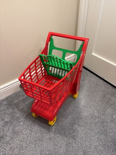 Kids shopping trolley