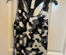 Boohoo Fit racer vest - BNWT - size 10