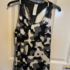 Boohoo Fit racer vest - BNWT - size 10
