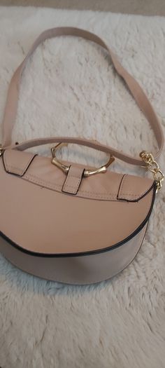 Ladies handbag crossbody