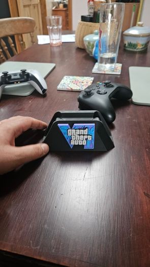 Custom Gaming Controller Stand (PS5 / Xbox) - Vice City Style