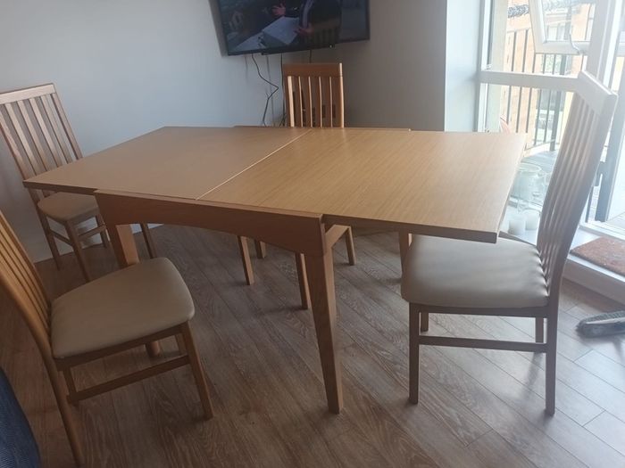 table and chairs