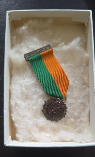 Pair of miniature medals ( 1916 Easter Rising and War of Independence With Comrac bar ) for sale