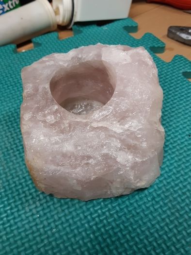 Quartz candle holder