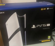 Playstation 5 Pro with disk drive