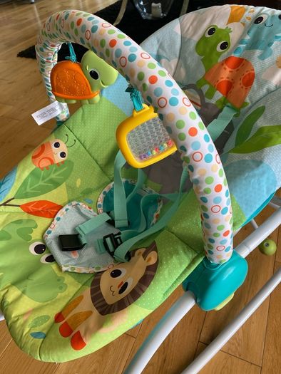 2 Baby bounce seats , Twins