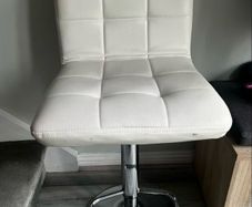 High chair in cream