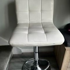 High chair in cream