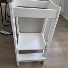 Toddler Tower 3-Level Adjustable Wooden Toddler Step Stool