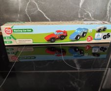 Wooden toy racing car set