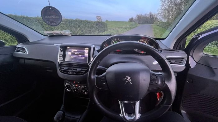 2016 Peugeot 208