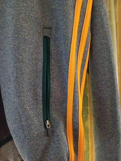 O'Neills Meath GAA Zip Top. Age 13. Width 47cm, Length 54cm. Very Good Condition. Price Includes Postage.