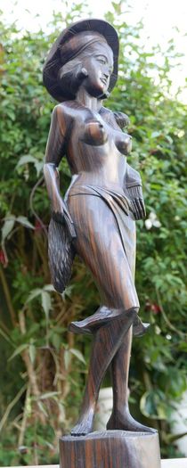 Vintage Sculpture -  Woman Wooden Carving -  Fine Art - Hand Carved Hard Woman Wood Sculpture - height 24,5"