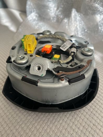 Audi steering wheel airbag