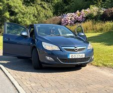 Opel Astra 2010 Petrol