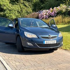 Opel Astra 2010 Petrol