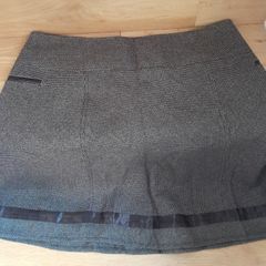 Skirt in brown colour, with belt, size UK16  EU44