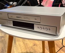 Hitachi VT-MX310E VHS Video Cassette Recorder