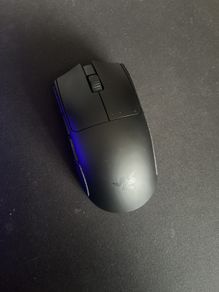Razer Viper V3 Pro - Ultra-lightweight Wireless Esports Gaming Mouse (8K Hz HyperPolling, 54g Lightweight Design, Focus Pro Sensor 35K DPI, HyperSpeed Wireless, 95 hours Battery Life) Black