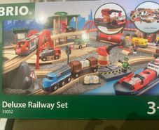 Brio Deluxe Train Railway Set with extra BRIO BT016 train