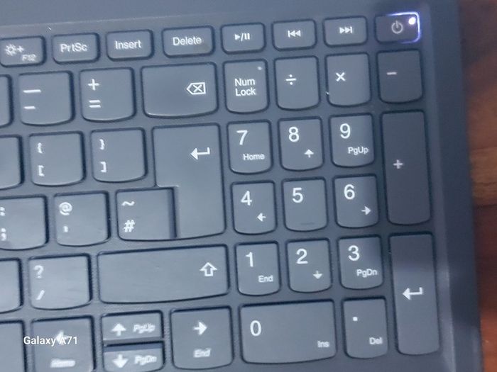 Lenovo V155-15API, AMD Ryzen 5 3500U with Radeon Vegan Mobile Gfx, 2.1GHz, 8GB Ram,  256GN SSD, Windows 11, Microsoft Edge, Chrome and VLC