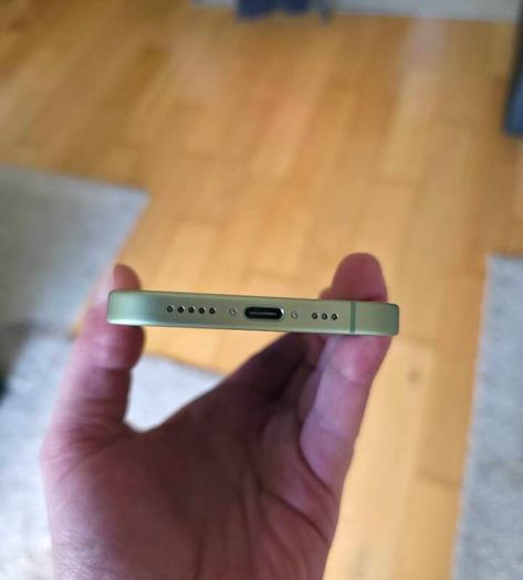 Apple Iphone 17 256GB IRISH