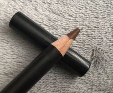 Mac lip pencil.