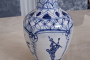 Continental Vase Chinese Style