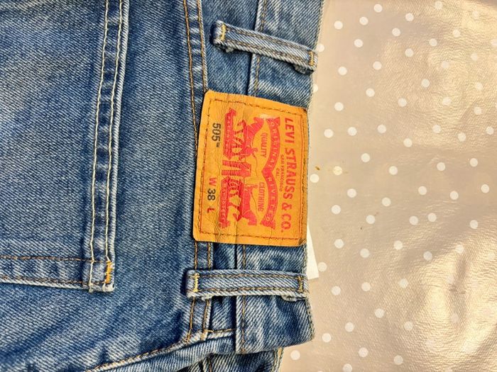 levis