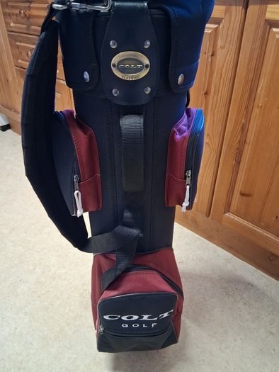 Ladies Golf Clubs. Set Of Right Handed Ladies Flex Graphite Golf Clubs In Excellent Condition. Collect In Dublin Or Receive Via Post.