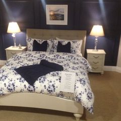 King size Bed with mattress
