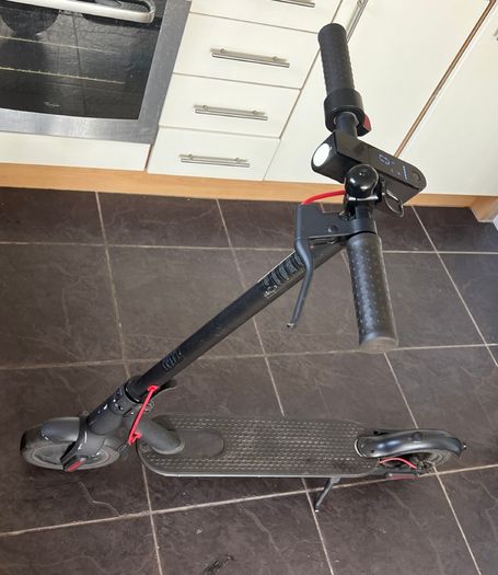 Selling Xiaomi Mi Electric Scooter Pro