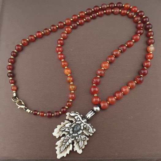 Antique Carnelian Red Agate With Sterling 925 Silver Leaf Pendant Necklace