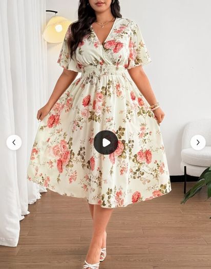 Cream floral dress, Size 2XL / UK20