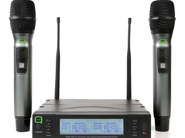 dj speakers mixer radio microphone