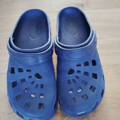 women sandals/garden shoes.Size 6/39