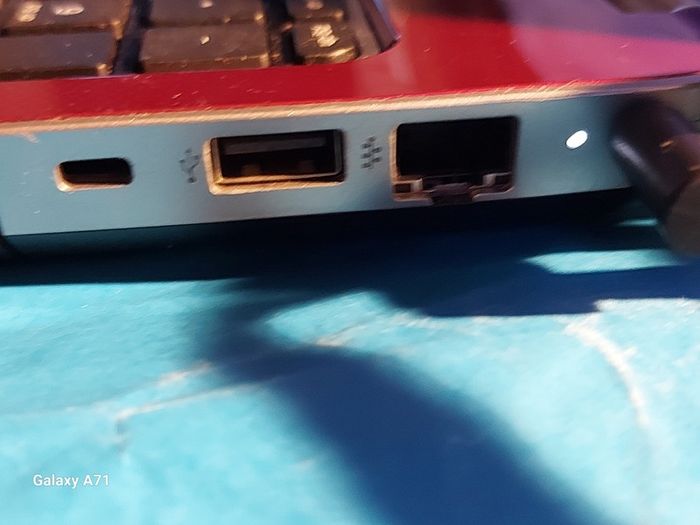 HP Pavillion, Red, 4GB Ram, 700GB HDD, Windows 8 Pro, AMD A4-5000 APU with Radeon HD Graphis 1.5GHz, Chrome and VLC for best movie ecperience